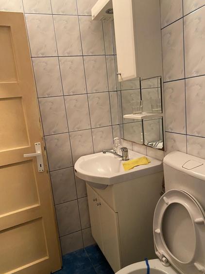 Garsonieră decomandată în Central