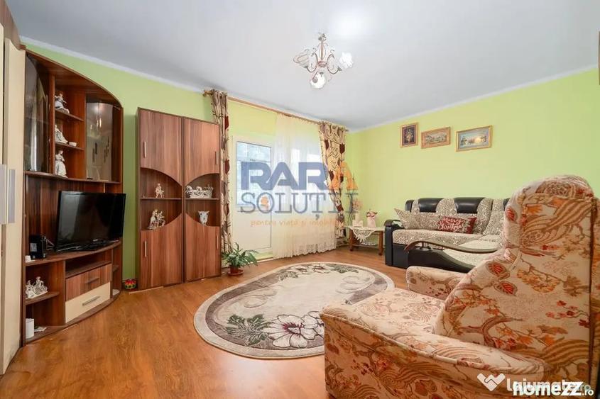 Apartament cu 3 camere decomandat în Central