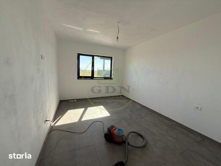 Casă cu 4 camere cu Teren 669 Mp în Pielești