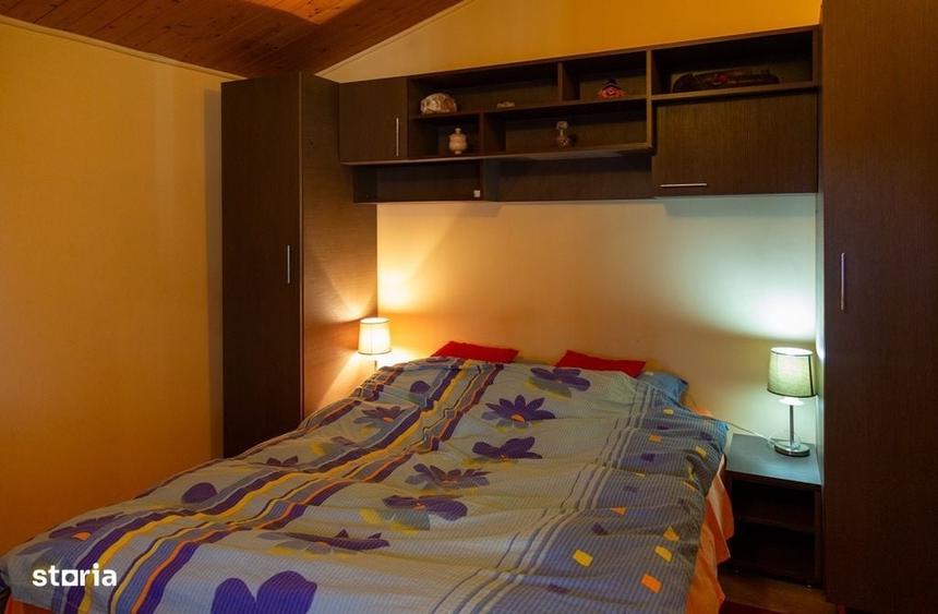 Casă cu 4 camere în Cristian