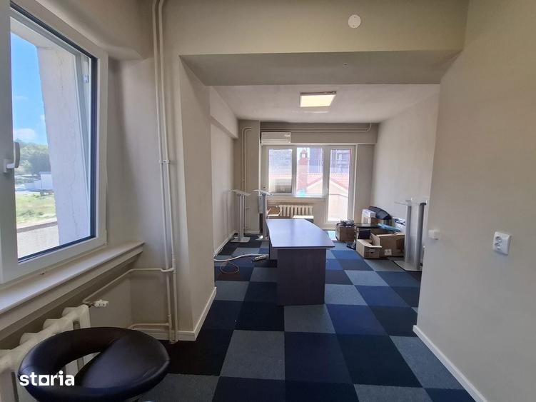 Spațiu comercial, de 35 mp, în Canta