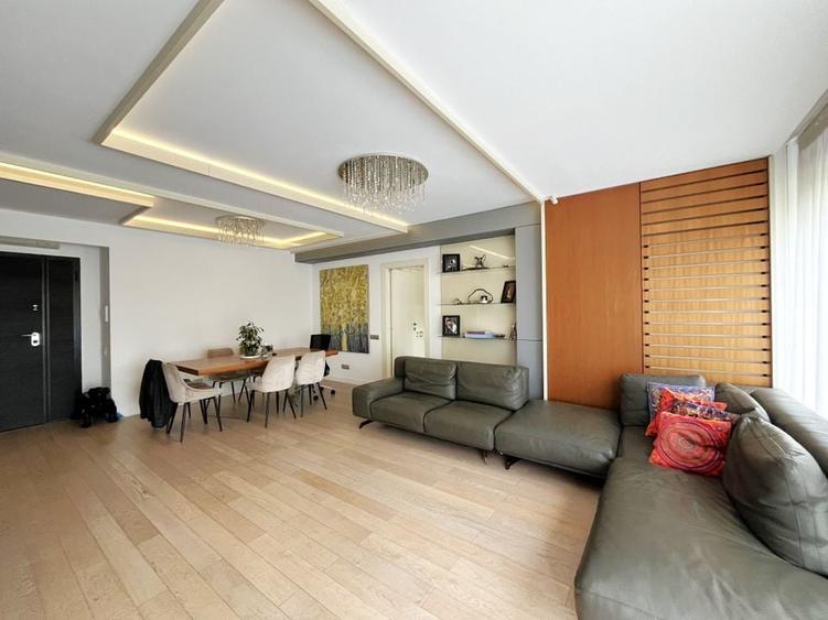 Apartament cu 3 camere decomandat în Floreasca
