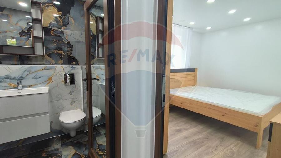 Apartament 3 camere de vânzare -Renovat complet - Micro 40 - 5