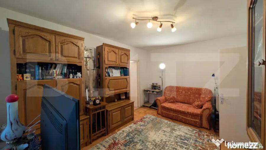 Apartament cu 2 camere semidecomandat în Aleea Trandafirilor