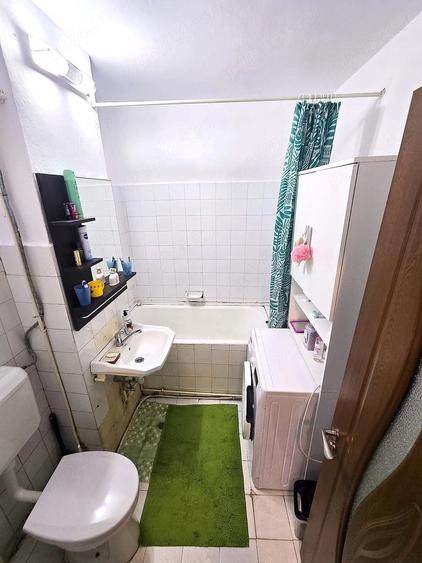 Apartament cu 2 camere decomandat în Micro 16