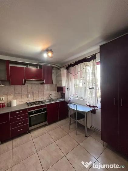 Casă cu 4 camere cu Teren 100 Mp în Florești