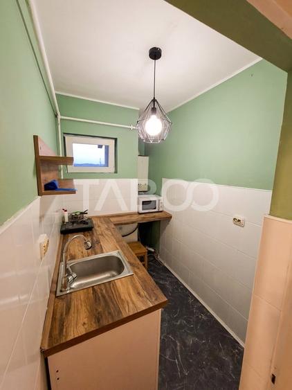 Apartament cu 2 camere nedecomandat, mobilat în Mihai Viteazul