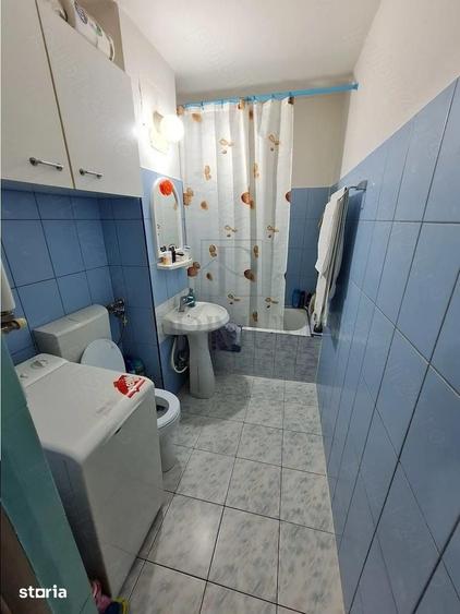 Garsonieră decomandată în Lipovei
