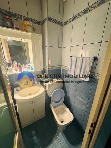 Apartament cu 3 camere decomandat, mobilat în Central