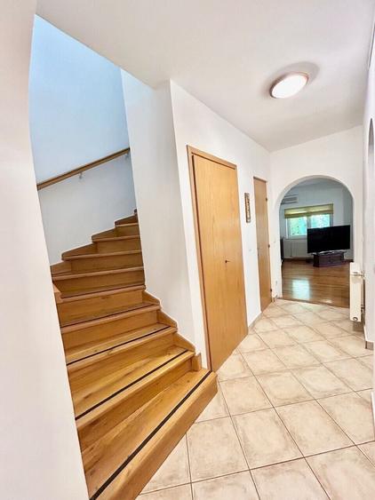 Duplex cu 4 camere cu Canalizare în Iancu Nicolae