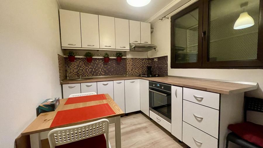 Apartament cu 2 camere decomandat în Giurgiului
