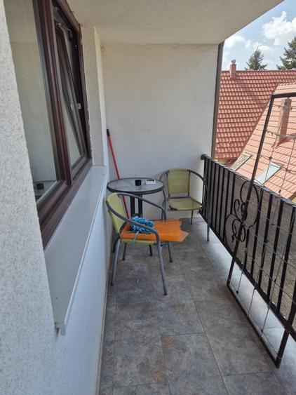 Apartament cu 2 camere decomandat, mobilat în Dumbrăvița
