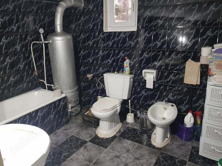 Casă cu 5 camere cu Teren 643 Mp în Poieni