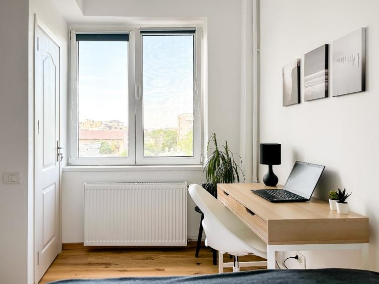 Apartament cu 3 camere în P-ța Romană