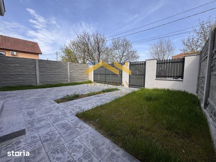 Casă cu 4 camere cu Teren 300 Mp în Sânmihaiu Român