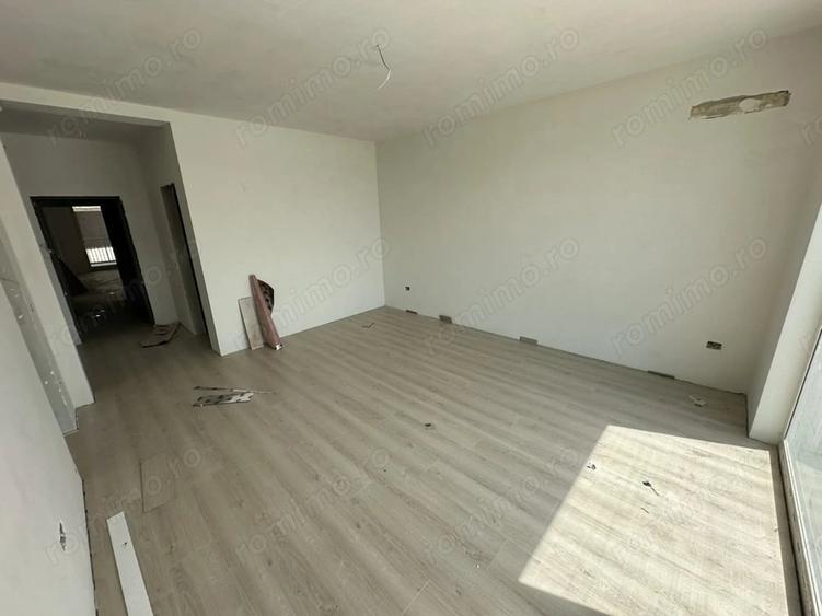 Apartament cu 2 camere decomandat în Freidorf