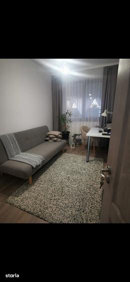 Casă cu 4 camere cu Teren 50 Mp în Central