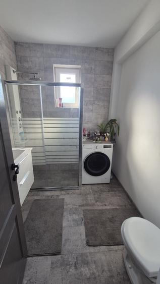 Apartament cu 2 camere decomandat în Florești