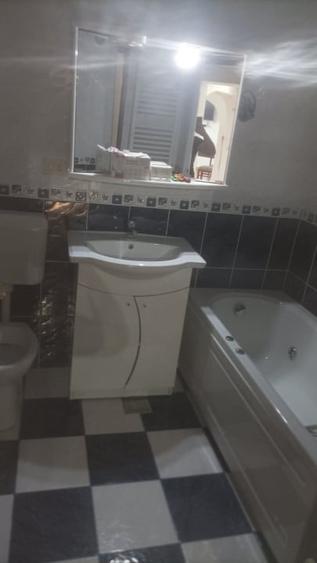 Apartament cu 3 camere decomandat, mobilat în Făgăraș