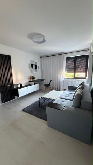 Apartament cu 2 camere semidecomandat în Ultracentral