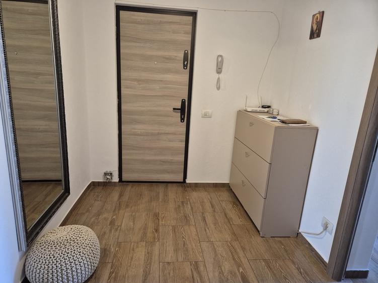 Direct Proprietar, Ap. de inchiriat 3 camere, zona metrou Dristor - 7