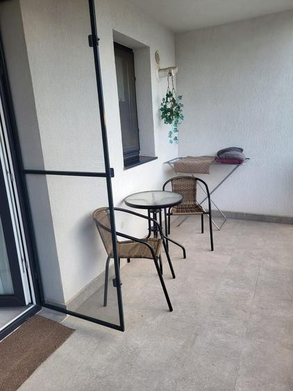 GARSONIERA - HILS BRAUNER, BLOC NOU, CENTRALA PROPRIE, METROU 5 MIN - 9