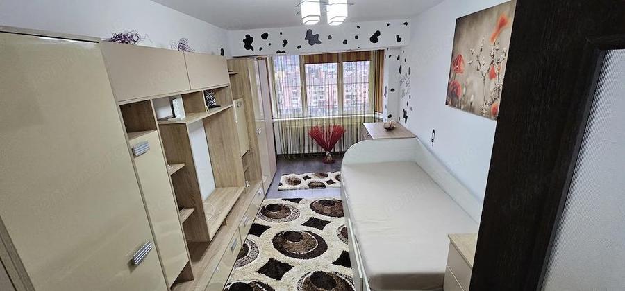 Inchiriez apartament 3 cam cf 1 decomandat ,Central - 10