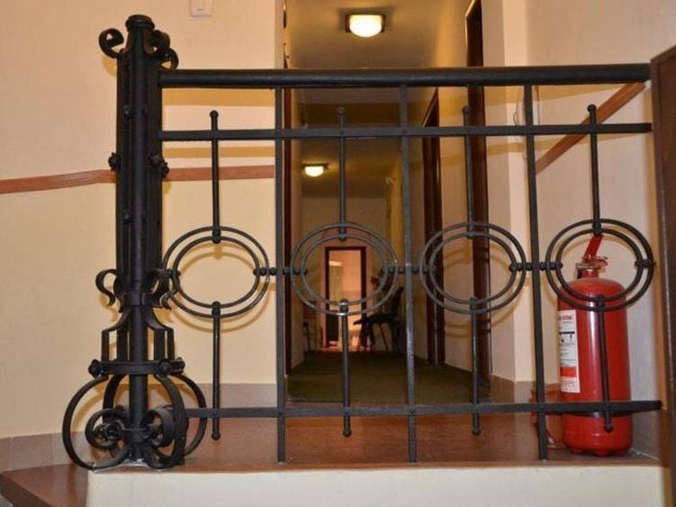 ARMENEASCA - UNIVERSITATE  - 6 camere stradal, locatie deosebita - 15