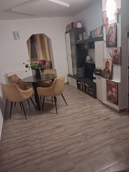 Vând Ap 3 cam decomandat, renovat, et 1 - 4