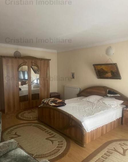 Casa 3 camere,decomandata, construcie anul 2000,Centru - 1