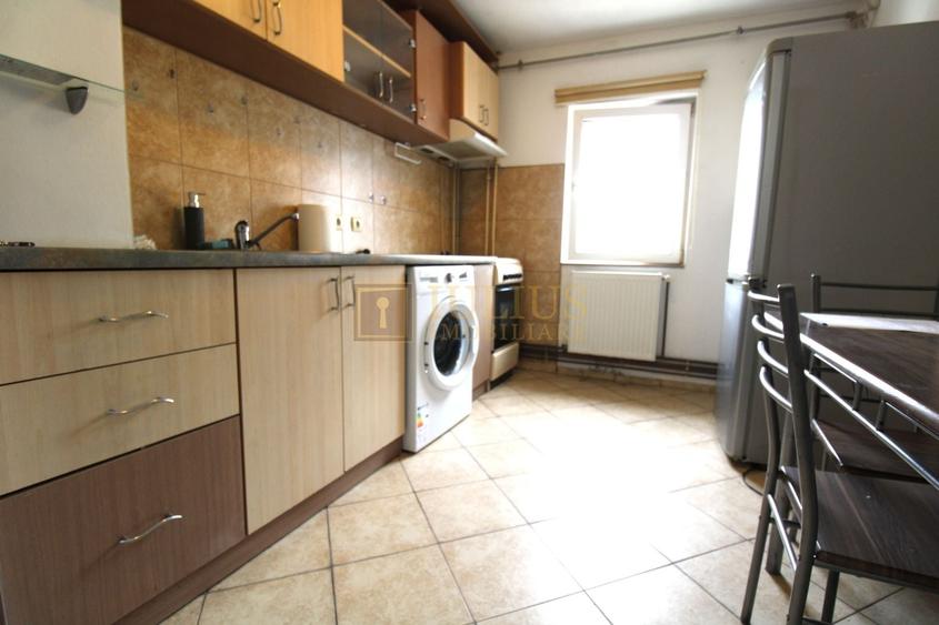 Apartament cu 2 camere semidecomandat, mobilat în Olimpia-Stadion