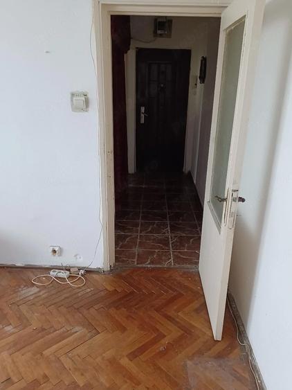 Vand 2 camere zona Orizont ( str.Letea ) - 3