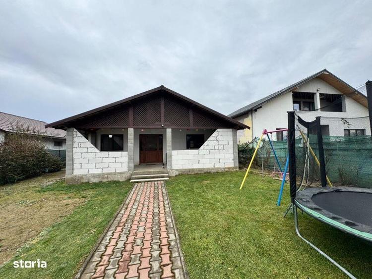 Casa cocheta cu terasa | 5 ari teren - 6