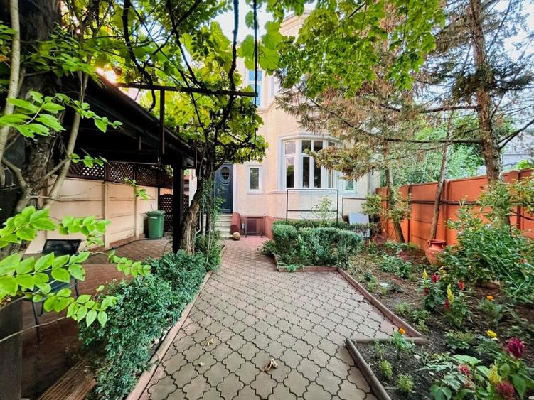 Casa individuala, gradina, Dorobanti, metrou Piata Romana - 30