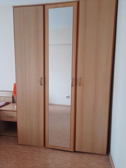 Proprietar vand apartament, 2 camere decomandat, Centrul Civic, Bld. Grivitei bloc ONIX, mobilat, etaj 5/8, suprafata totala 54,50 mp - 4