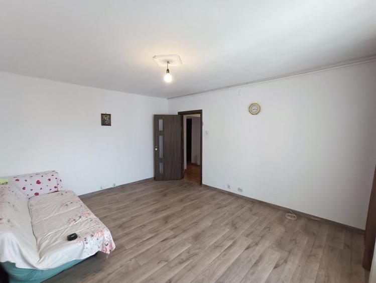 Apartament 3 camere, decomandat, langa Mall Vitan - 3