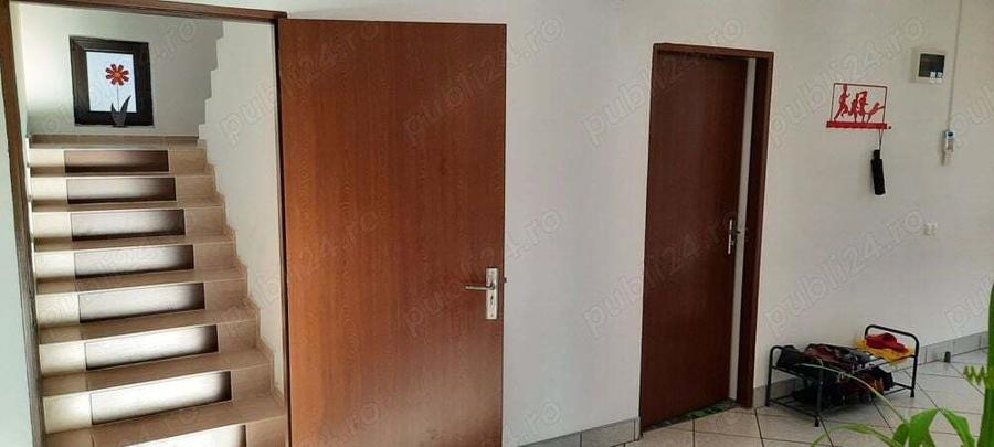 Particular vand casa individuala P+1+M in Bragadiru Independentei 9 camere - 6