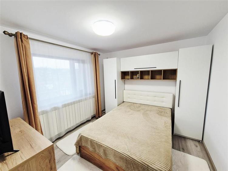 Apartament cu  camere decomandat de inchiriat - 5