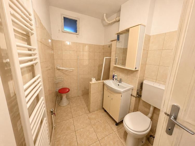 De vânzare apartament 2 camere zona Centrală - 6