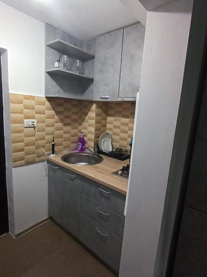 Garsoniera renovata -mobilata -etaj intermediar /chirias - 7