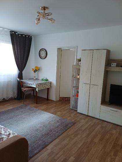 Proprietar, inchiriez apartament 2 camere, zona Circumvalatiunii - 1