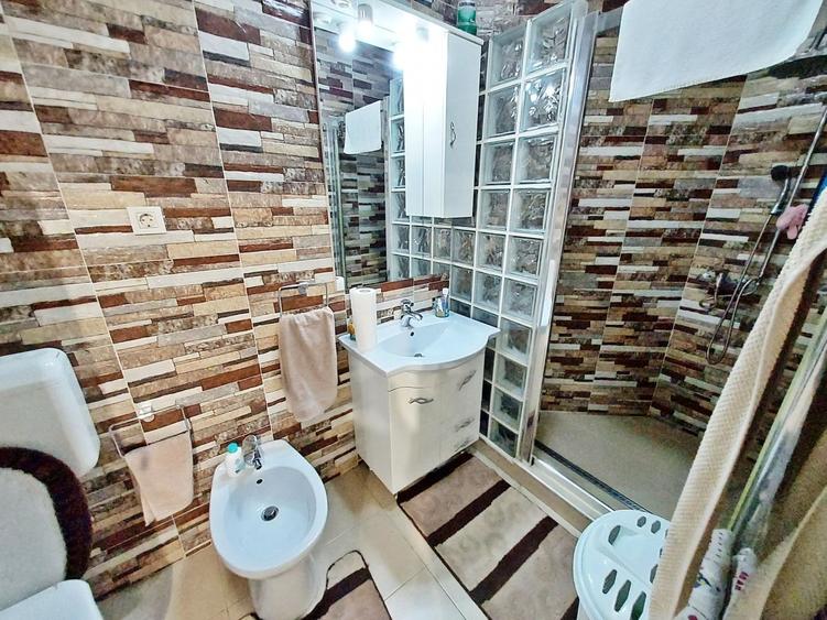 Apartament 3 camere, boxa, pod, parcare, Centru,  zona B-dul Eroilor - 20