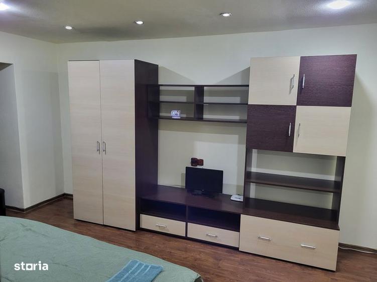 Lupeni - Straja HD - Inchiriez garsoniera t.lung sau in regim hotelier - 1