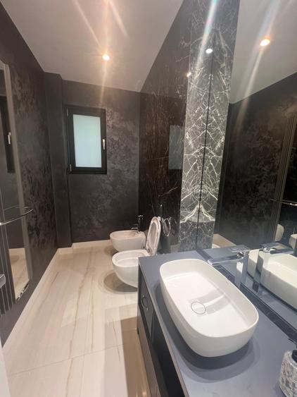 Vila deosebita in zona Baneasa - 5 camere - 10