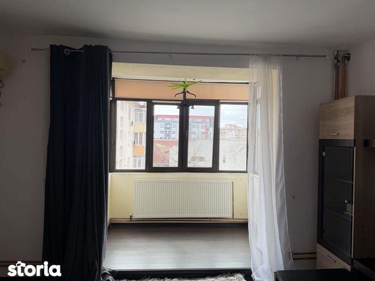 Inchiriez apartament 2 camere central - 8