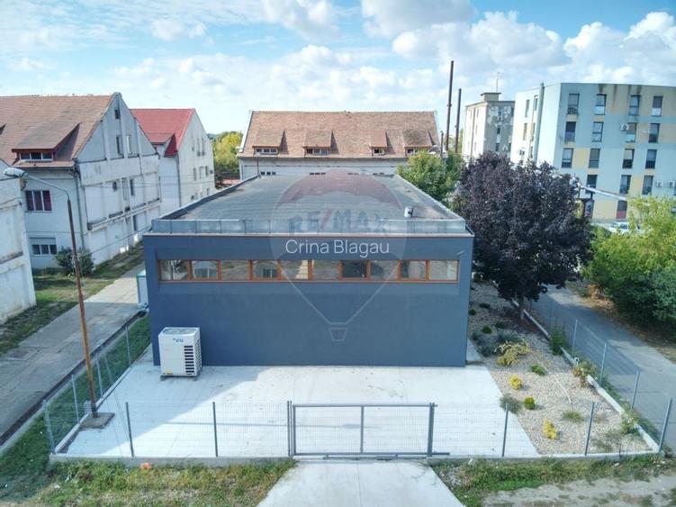 Spatiu comercial/hala in zona Freidorf langa drumul principal Spatiu comercial/hala in zona Freidorf langa drumul principal