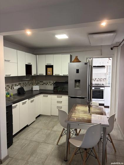 Apartament Central de Inchiriat - 8