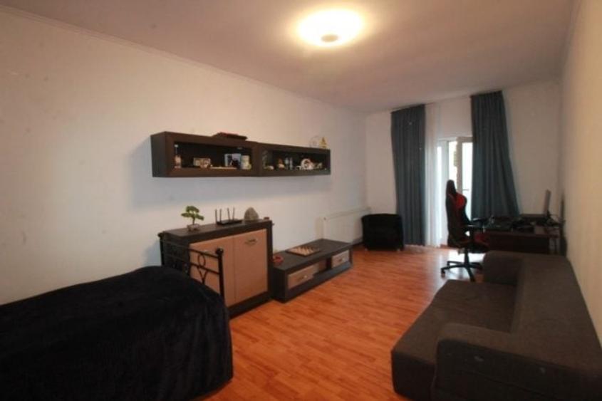 Vila de vanzare 9 camere|2008|Iancu Nicolae|Pipera - 9