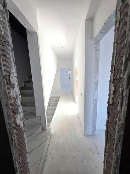 Duplex cu 5 camere cu Canalizare în Bragadiru