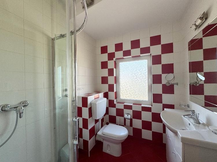 Casa cu curte si garaj dublu// Pipera// semimobilata - 18